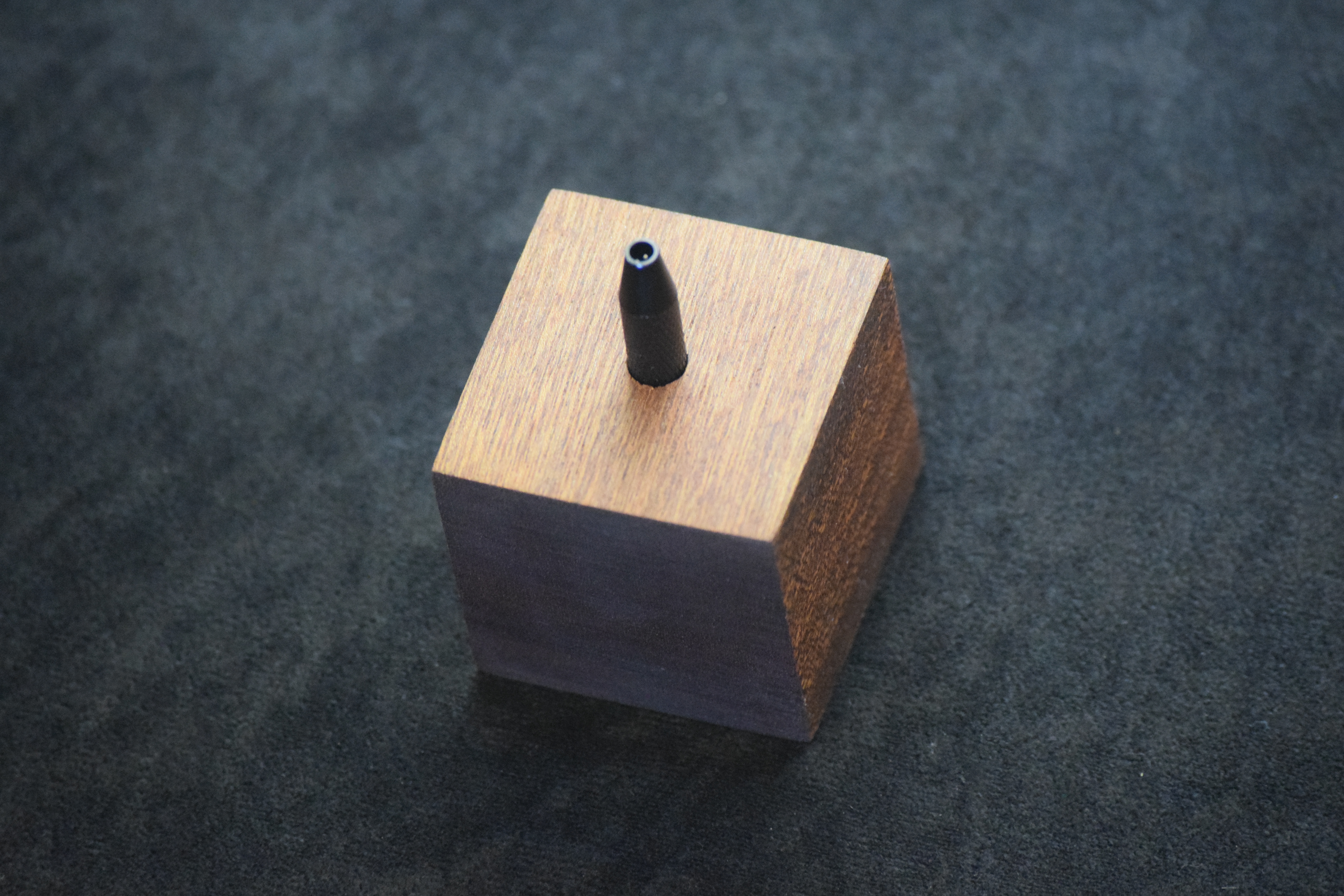 Gemstone Display - sapele photo 15